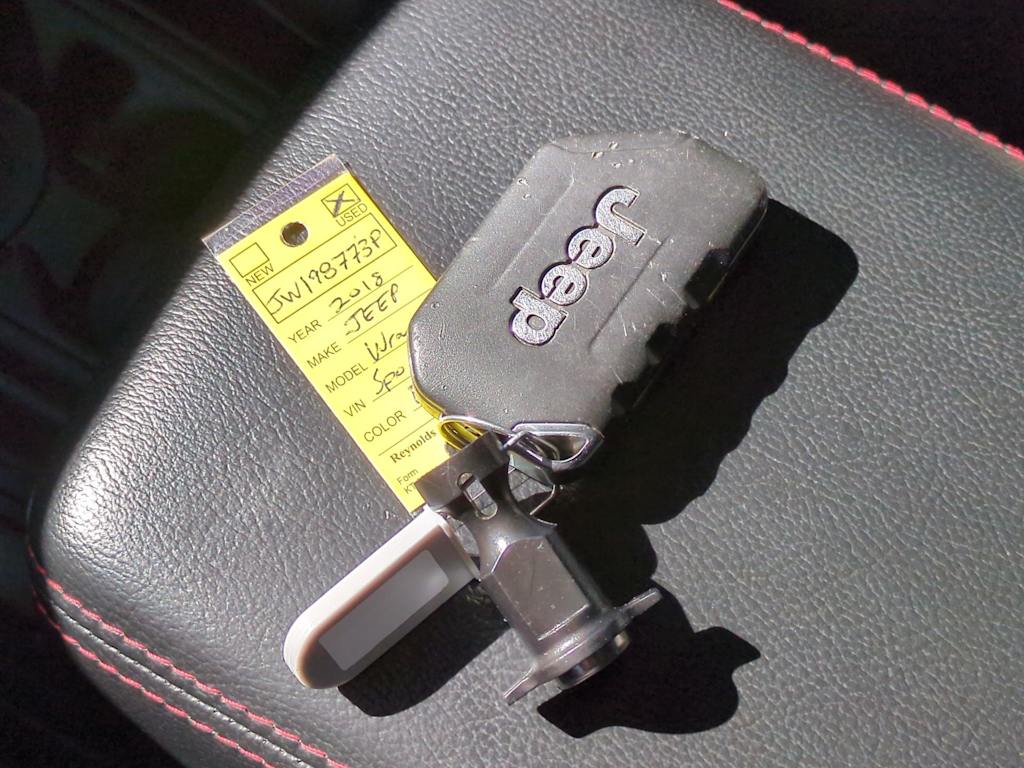 Thumbnail: 2018 Jeep Wrangler - 17