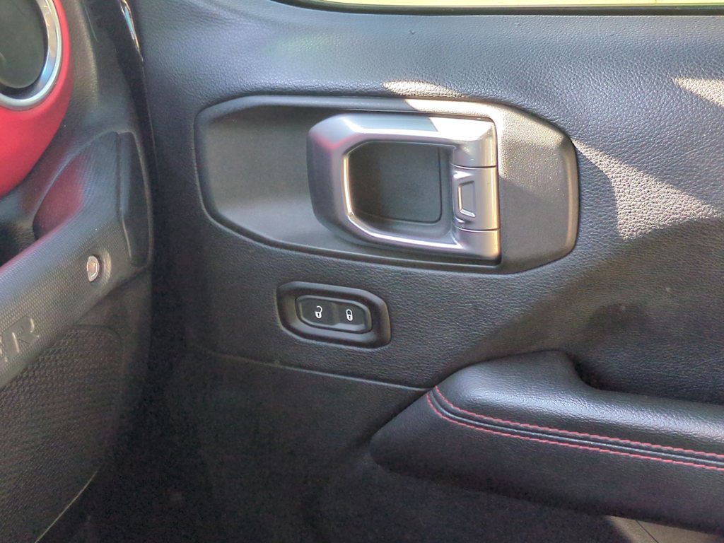 Thumbnail: 2018 Jeep Wrangler - 39