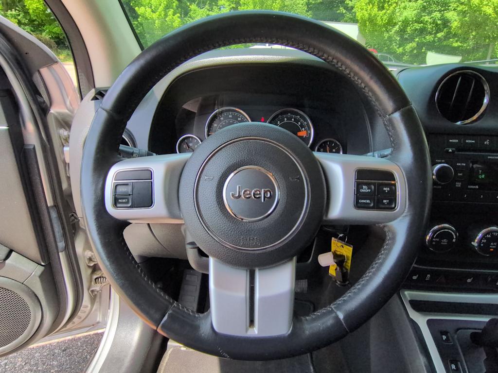 Thumbnail: 2016 Jeep Compass - 13