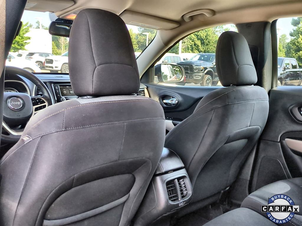 Thumbnail: 2017 Jeep Cherokee - 12