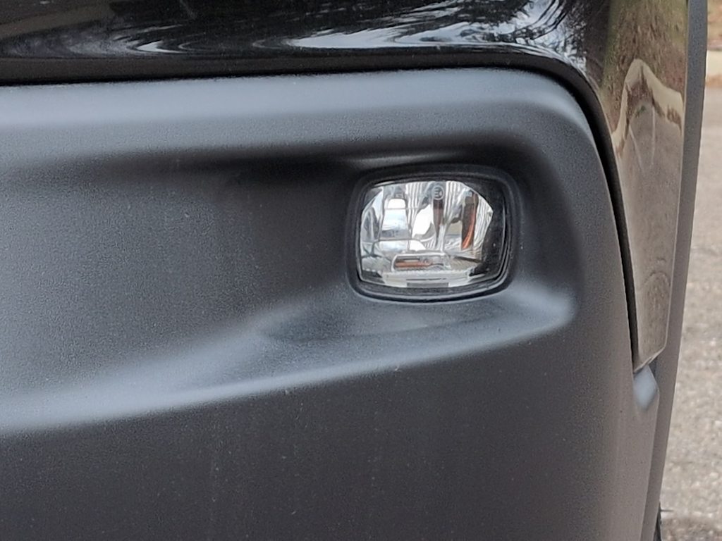 Thumbnail: 2019 Jeep Cherokee - 25