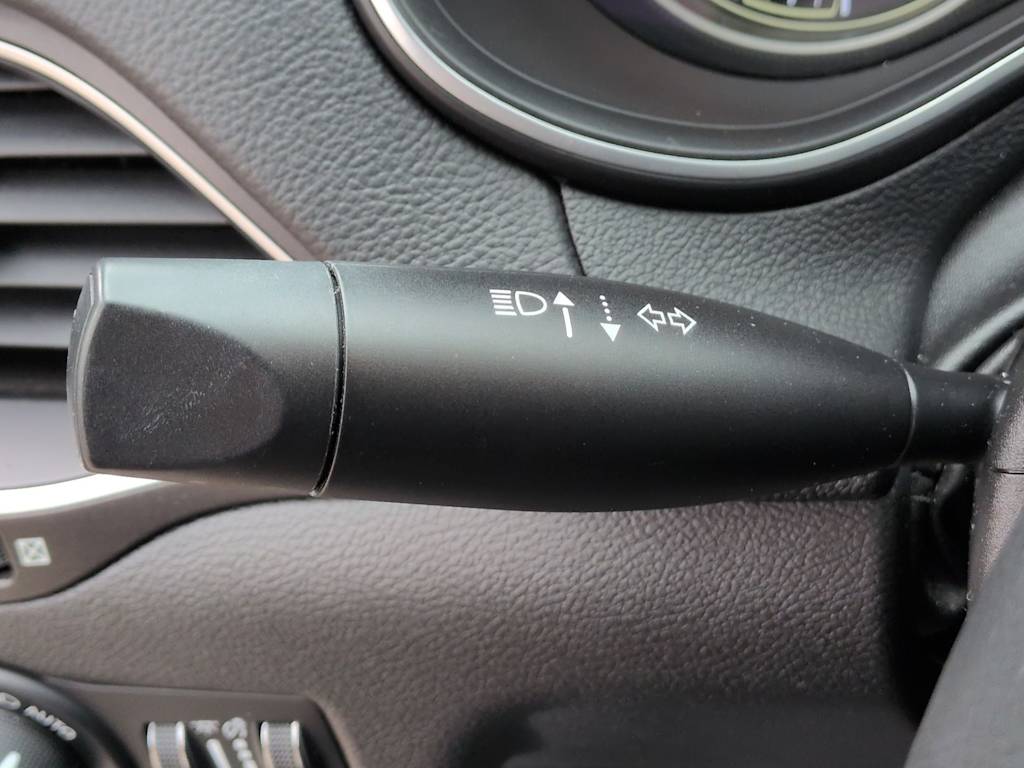 Thumbnail: 2019 Jeep Cherokee - 33