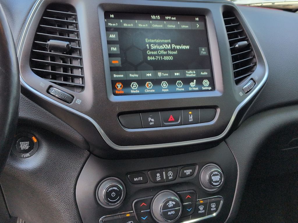 Thumbnail: 2021 Jeep Cherokee - 15