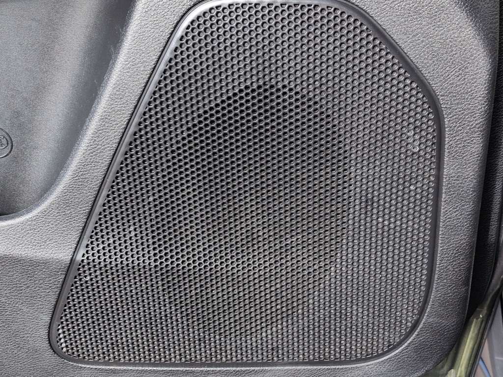 Thumbnail: 2021 Jeep Cherokee - 33