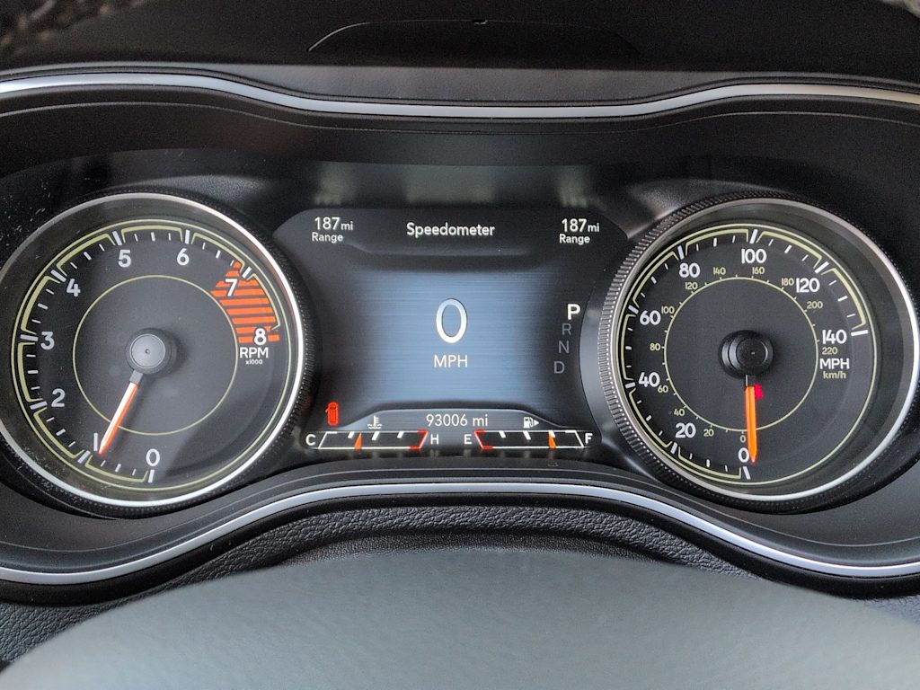 Thumbnail: 2020 Jeep Cherokee - 36