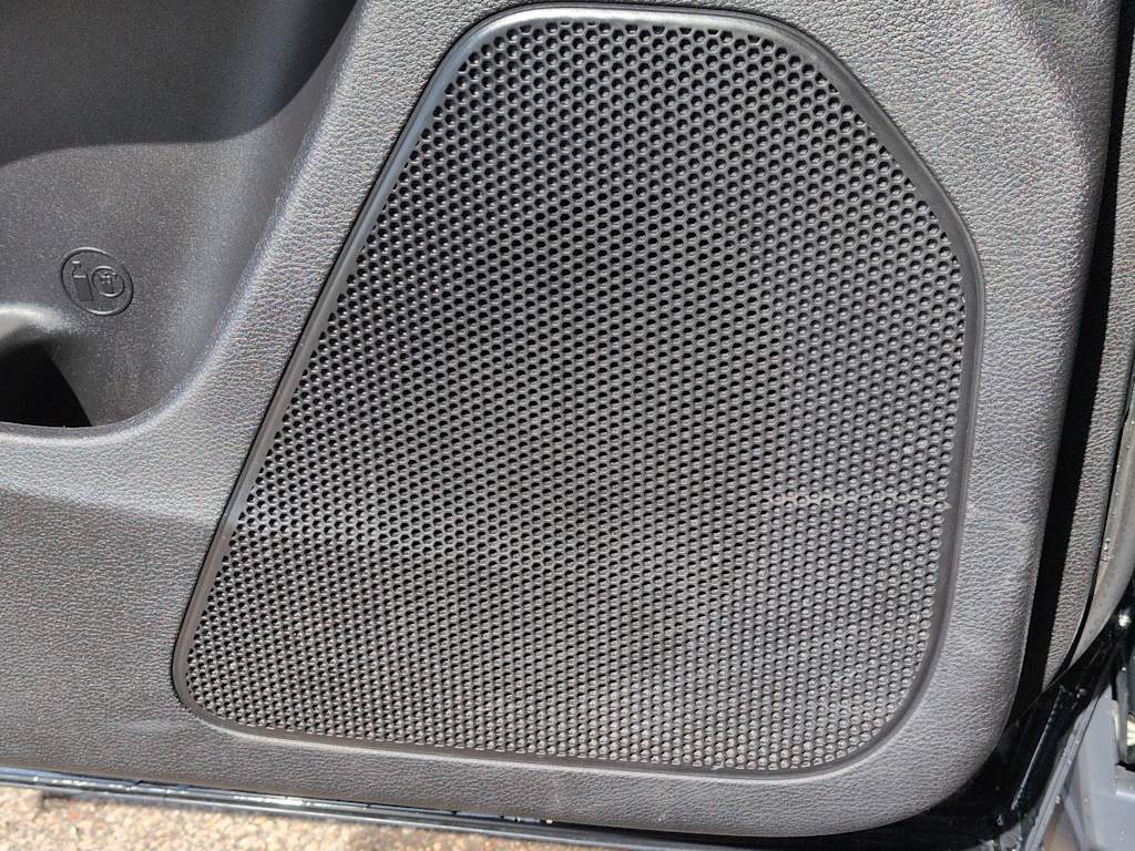 Thumbnail: 2020 Jeep Cherokee - 34