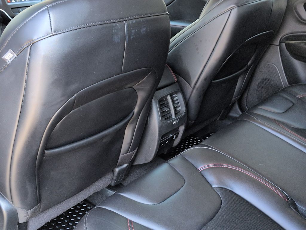 Thumbnail: 2020 Jeep Cherokee - 13