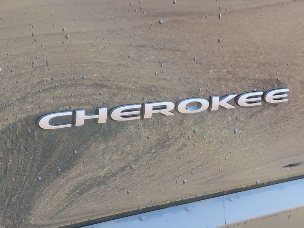 Thumbnail: 2020 Jeep Cherokee - 26