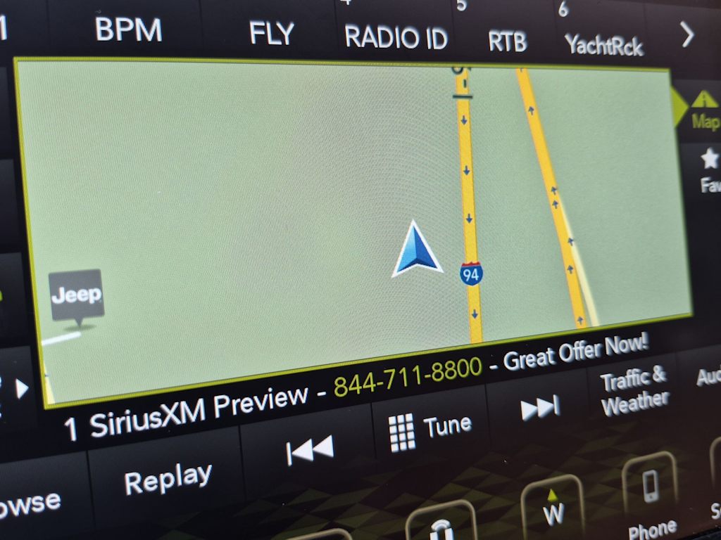 Thumbnail: 2019 Jeep Cherokee - 32
