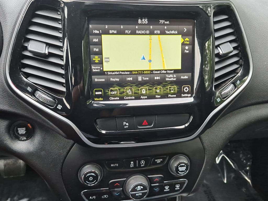 Thumbnail: 2019 Jeep Cherokee - 14