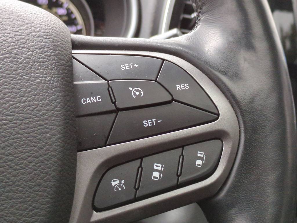 Thumbnail: 2021 Jeep Cherokee - 33