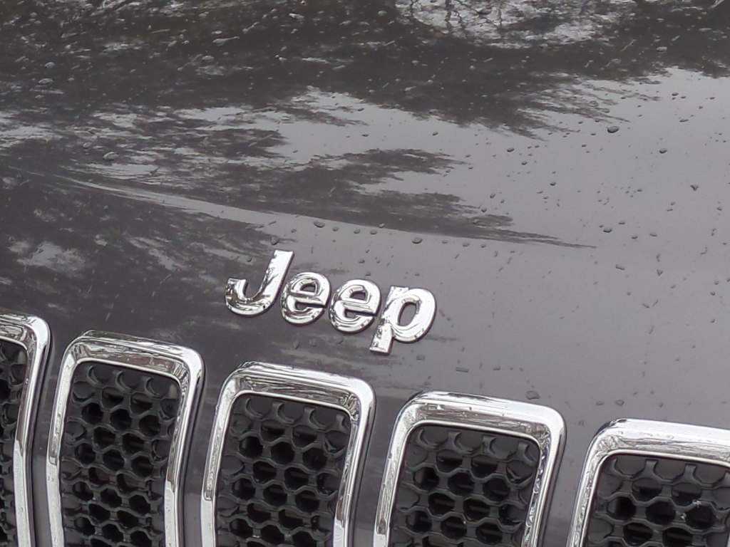 Thumbnail: 2021 Jeep Cherokee - 7
