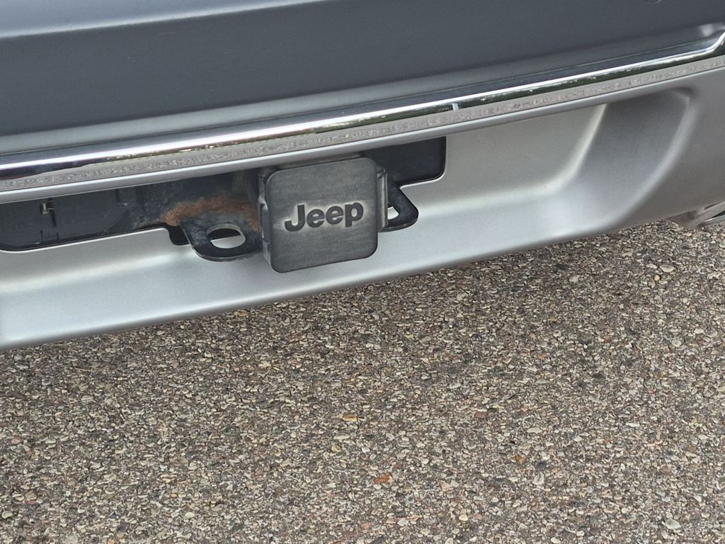 Thumbnail: 2020 Jeep Cherokee - 38