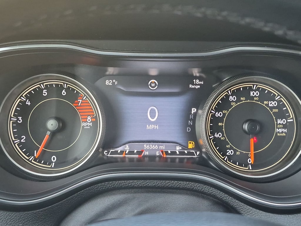 Thumbnail: 2020 Jeep Cherokee - 36