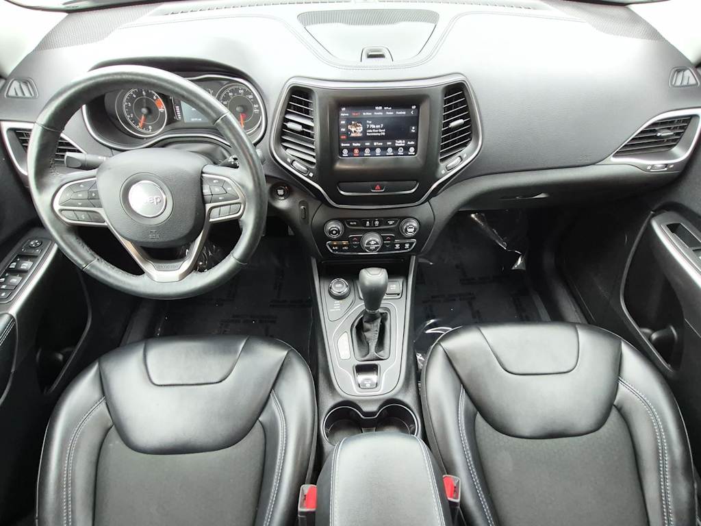 Thumbnail: 2019 Jeep Cherokee - 8