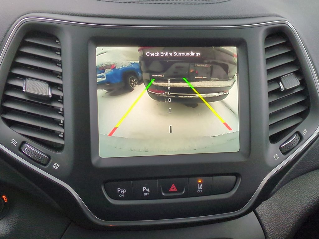 Thumbnail: 2023 Jeep Cherokee - 35