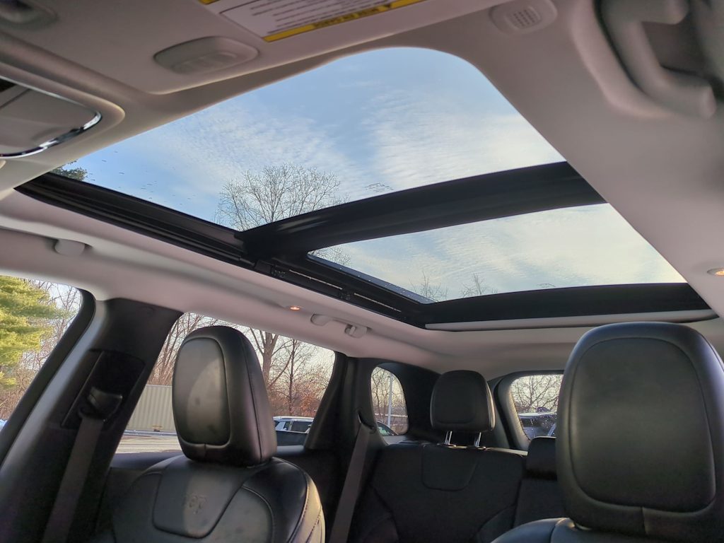 Thumbnail: 2023 Jeep Cherokee - 26