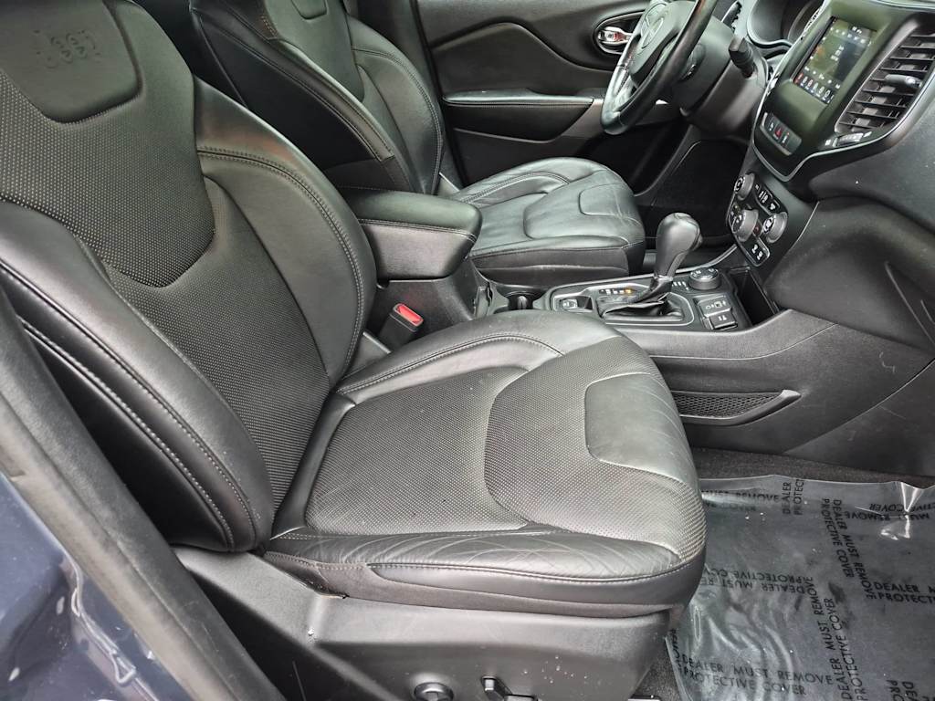 Thumbnail: 2021 Jeep Cherokee - 7