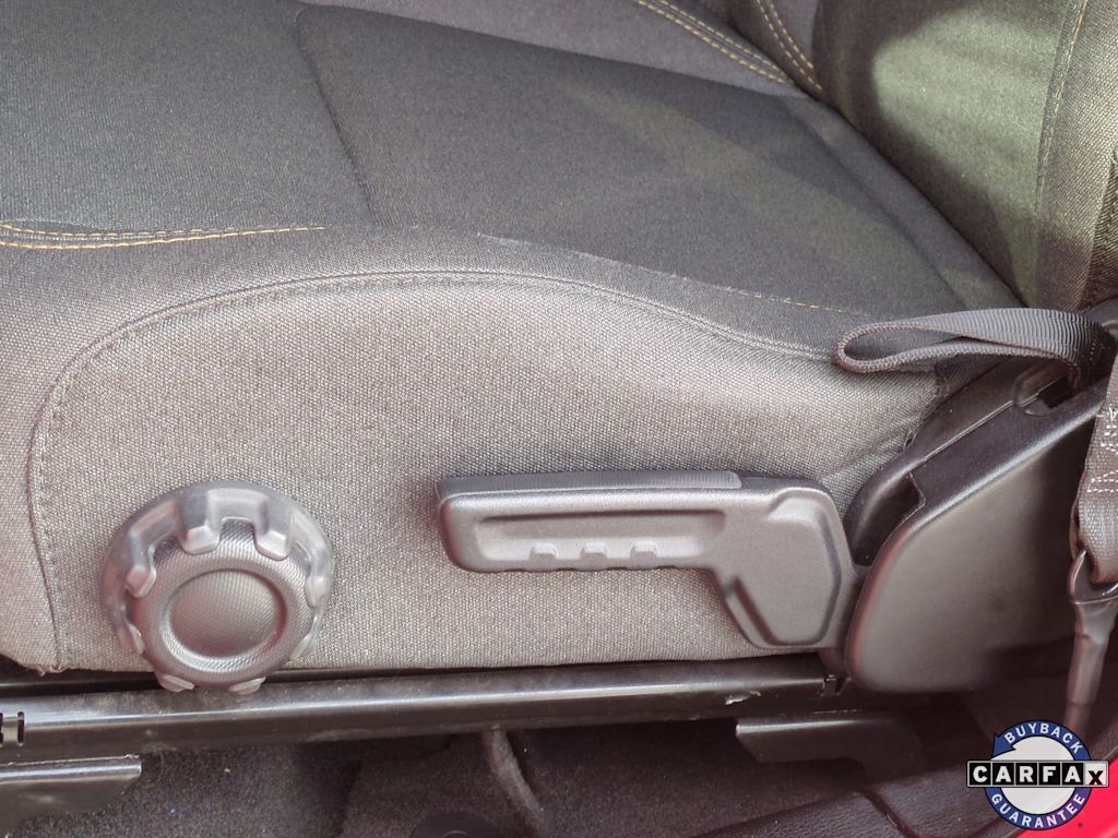 Thumbnail: 2024 Jeep Wrangler - 25