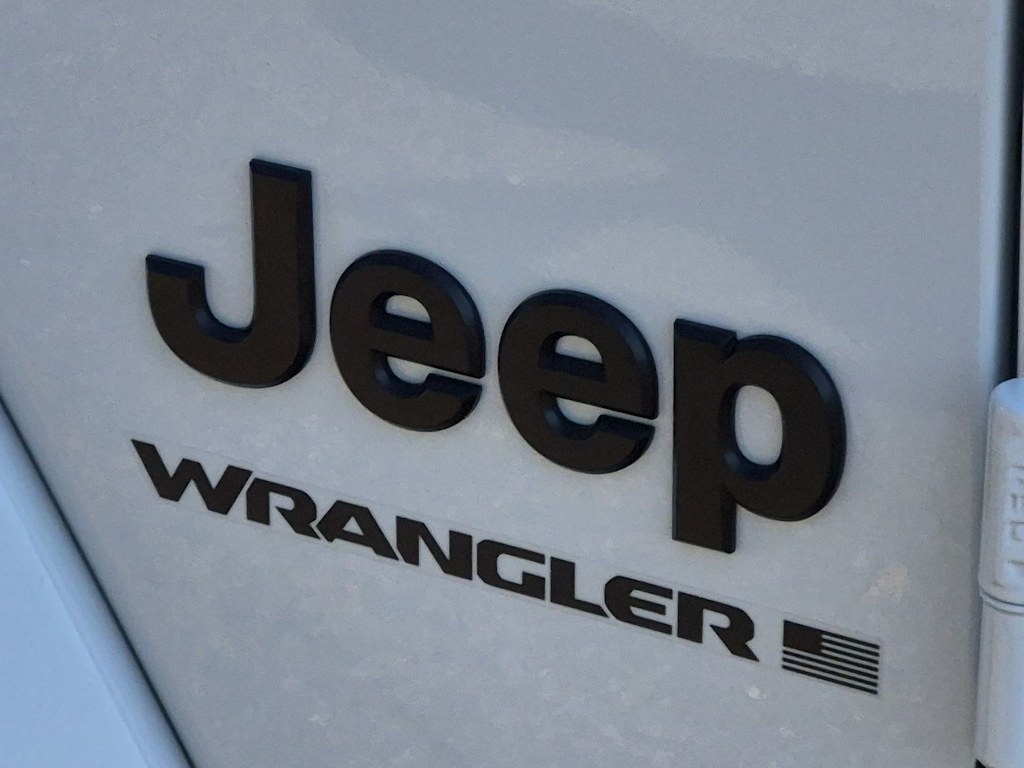 Thumbnail: 2025 Jeep Wrangler - 25