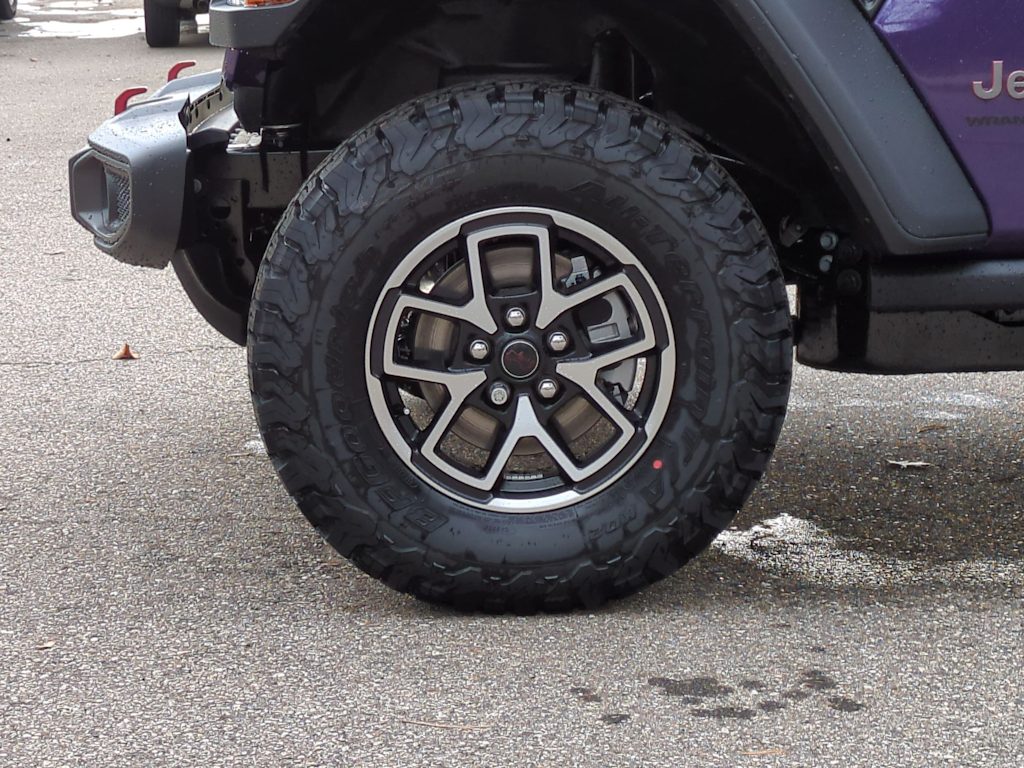 Thumbnail: 2026 Jeep Wrangler - 33