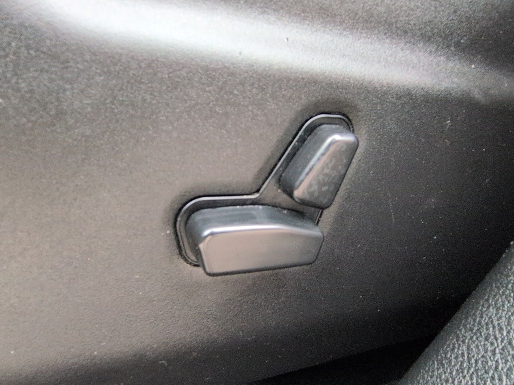 Thumbnail: 2023 Dodge Durango - 26