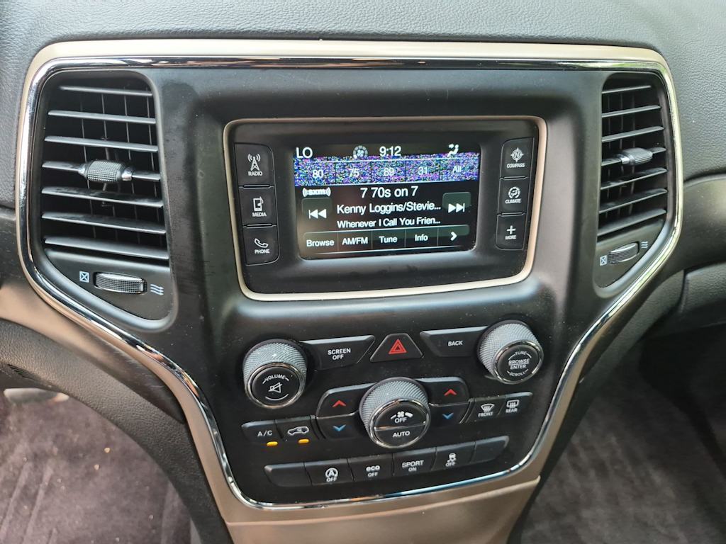 Thumbnail: 2016 Jeep Grand Cherokee - 15