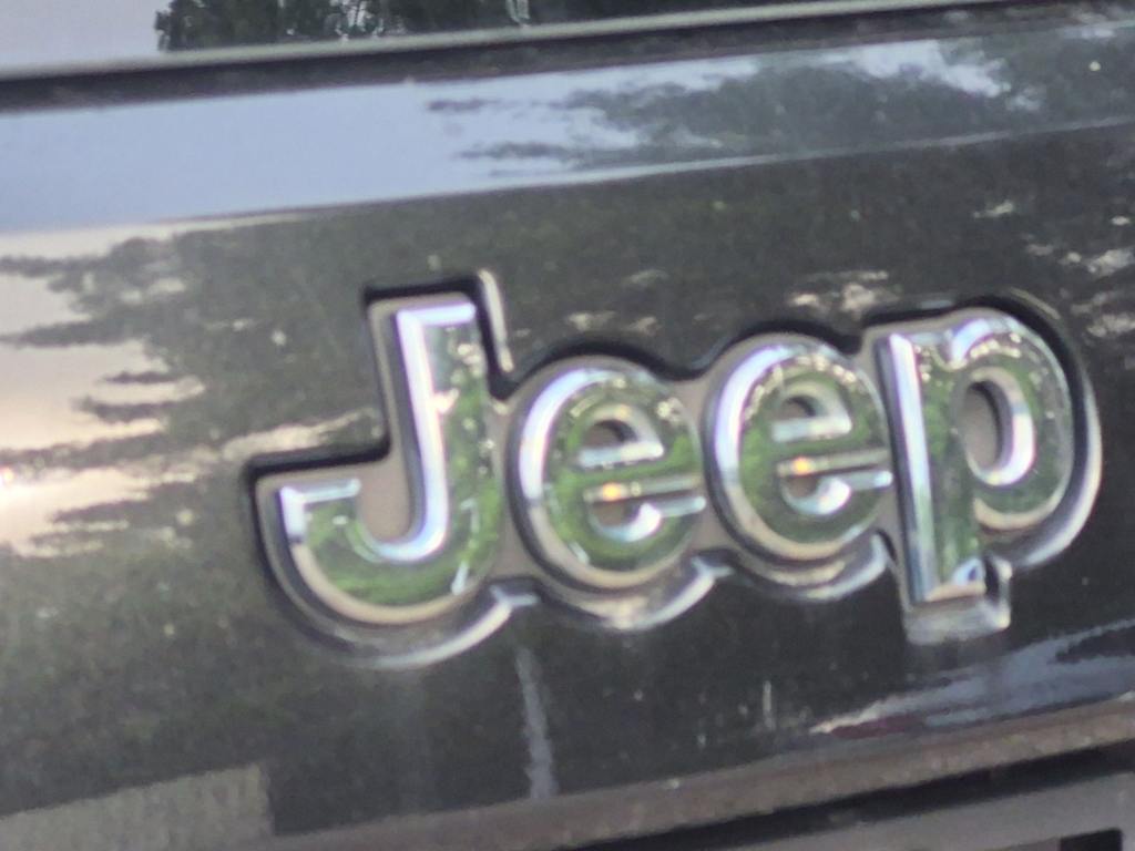 Thumbnail: 2016 Jeep Grand Cherokee - 7