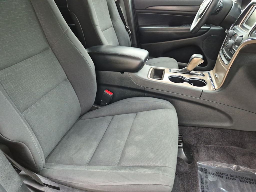 Thumbnail: 2016 Jeep Grand Cherokee - 12
