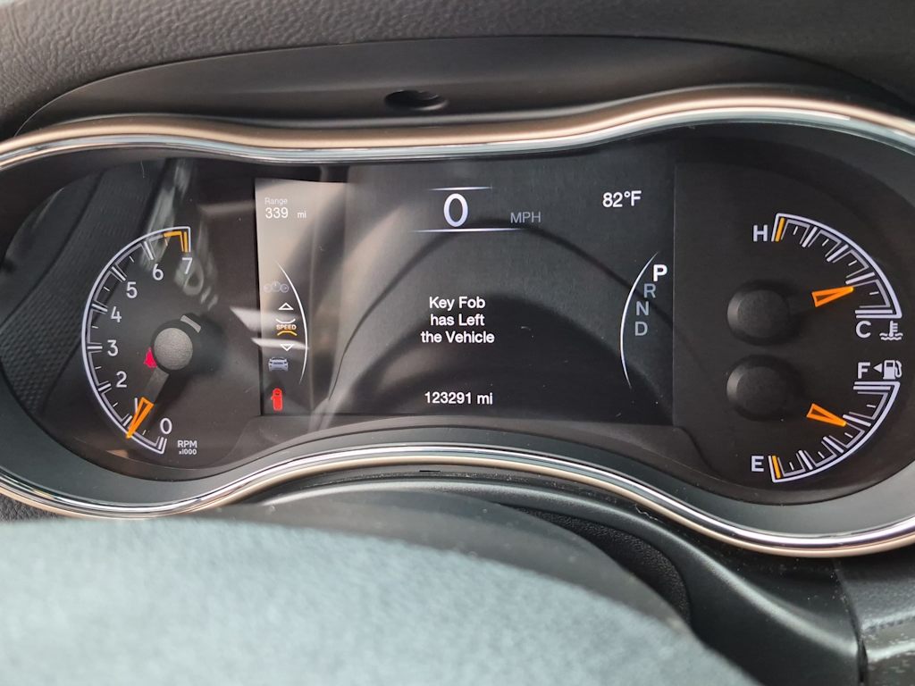 Thumbnail: 2016 Jeep Grand Cherokee - 35