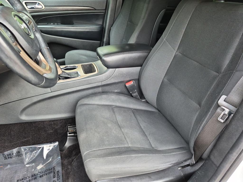 Thumbnail: 2016 Jeep Grand Cherokee - 11