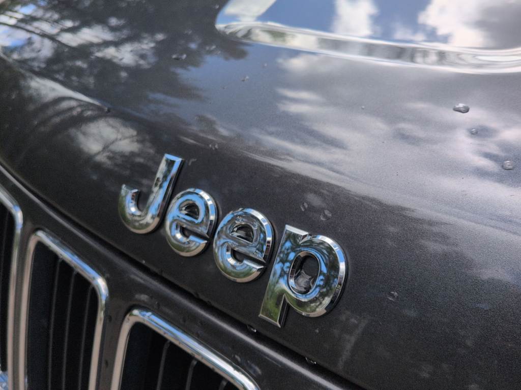 Thumbnail: 2016 Jeep Grand Cherokee - 25