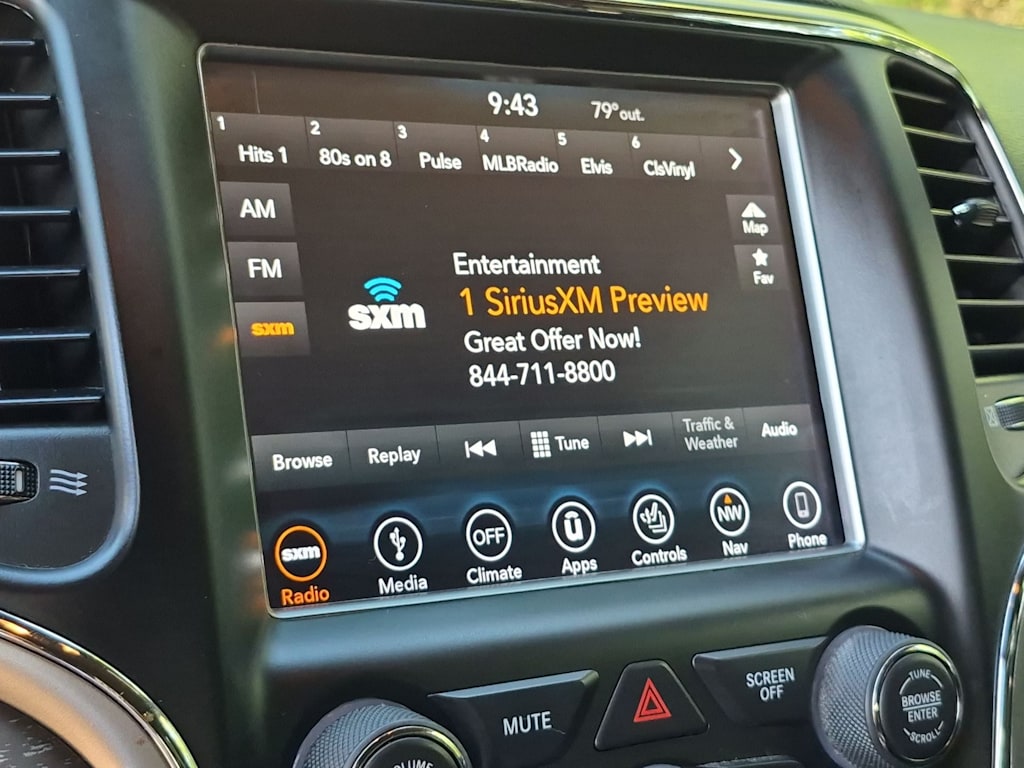 Thumbnail: 2018 Jeep Grand Cherokee - 14