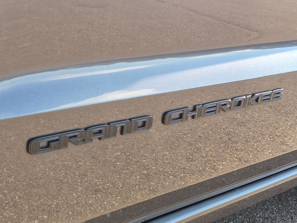 Thumbnail: 2018 Jeep Grand Cherokee - 7
