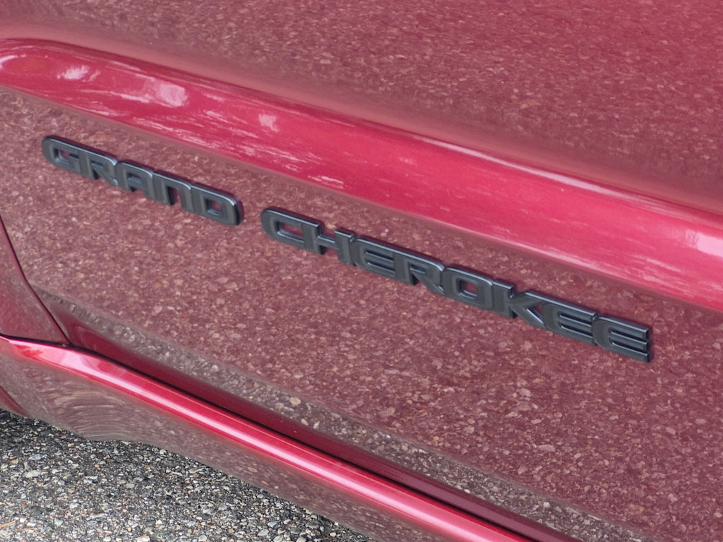 Thumbnail: 2018 Jeep Grand Cherokee - 7