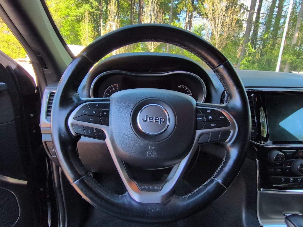 Thumbnail: 2022 Jeep Grand Cherokee - 14