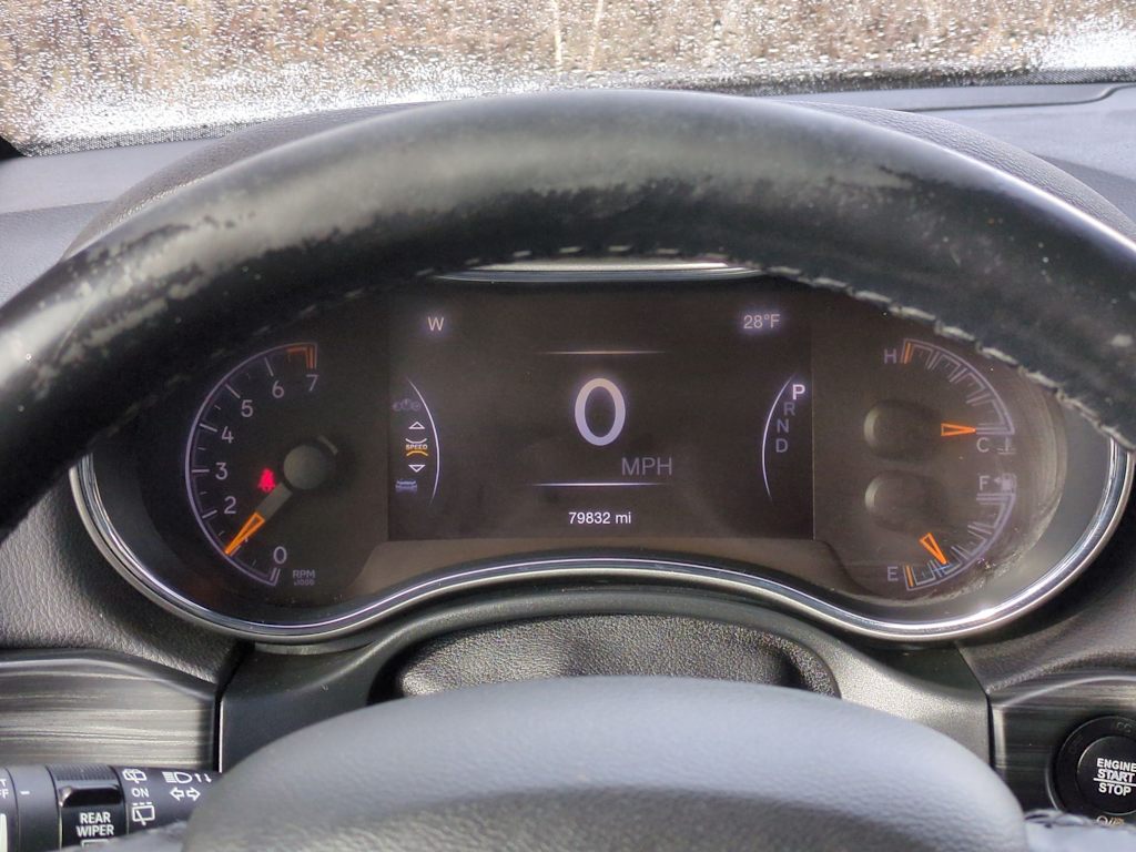 Thumbnail: 2020 Jeep Grand Cherokee - 17