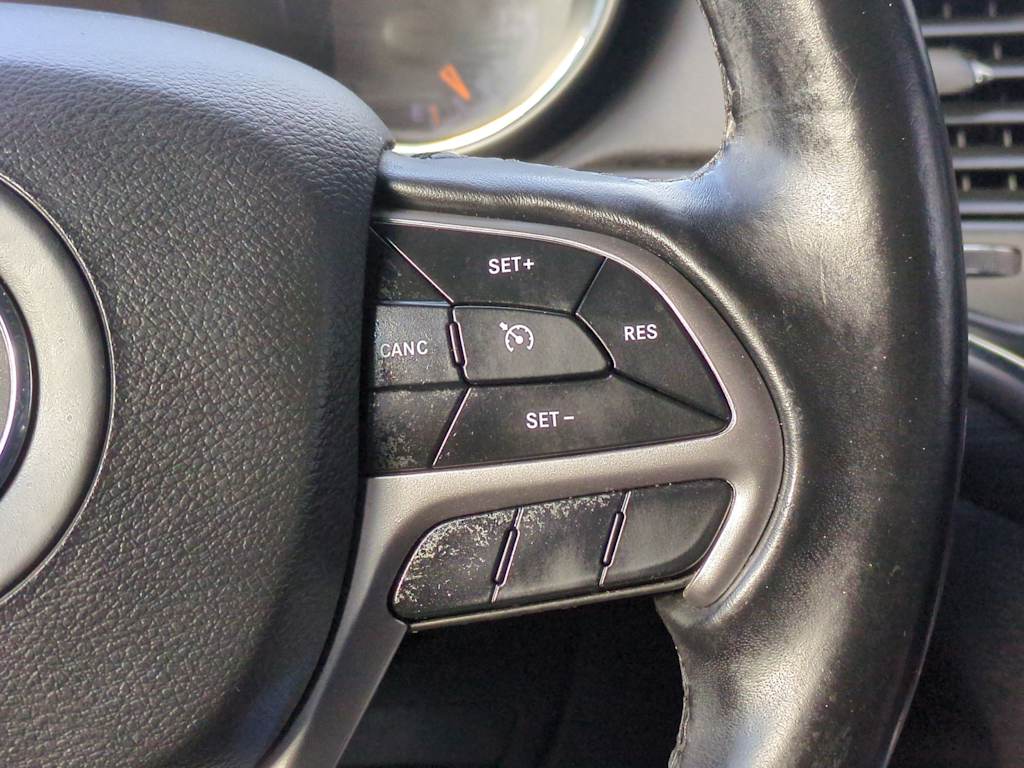 Thumbnail: 2020 Jeep Grand Cherokee - 30