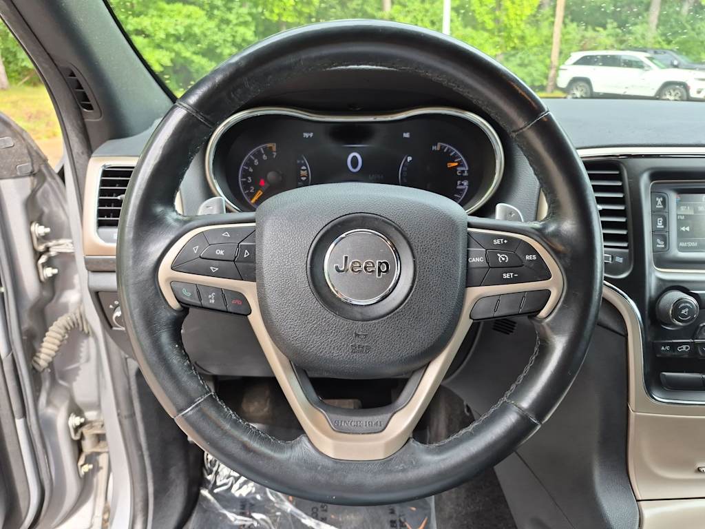Thumbnail: 2015 Jeep Grand Cherokee - 13