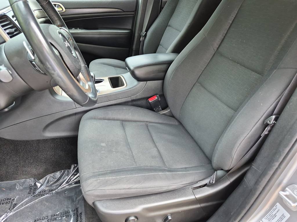 Thumbnail: 2015 Jeep Grand Cherokee - 10
