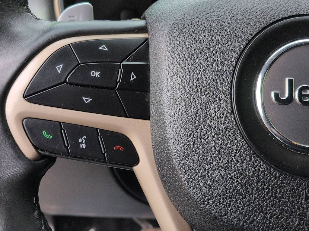 Thumbnail: 2017 Jeep Grand Cherokee - 30