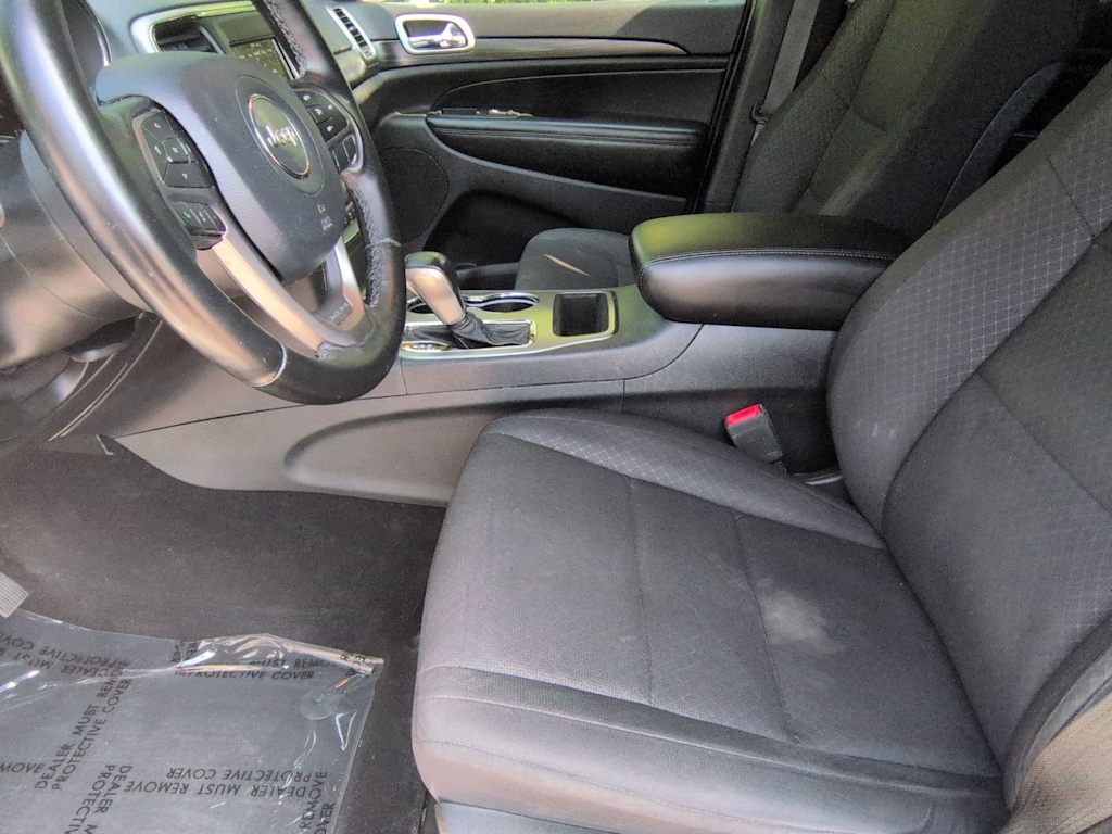 Thumbnail: 2020 Jeep Grand Cherokee - 9