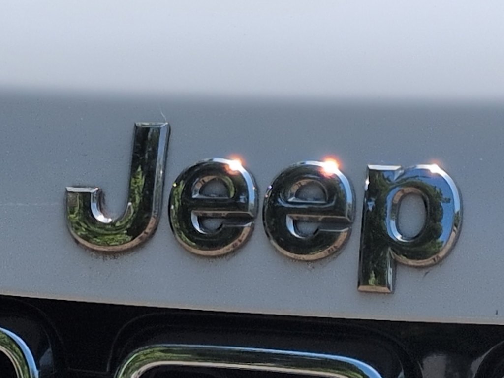 Thumbnail: 2020 Jeep Grand Cherokee - 6