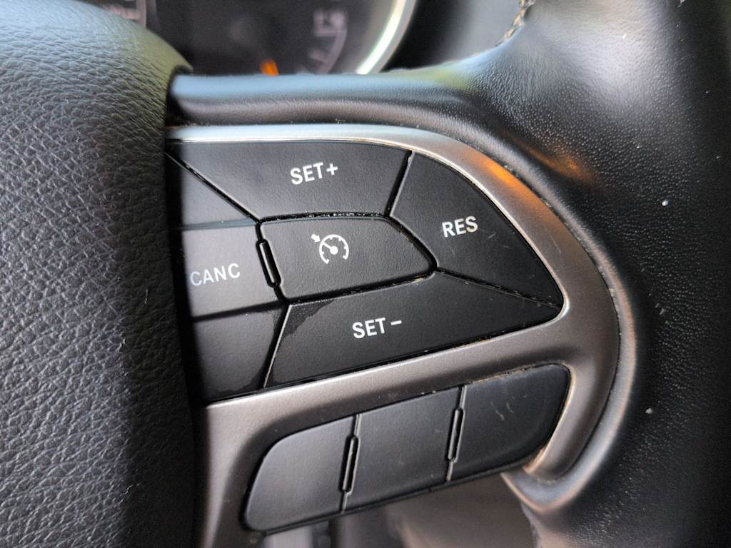 Thumbnail: 2020 Jeep Grand Cherokee - 30
