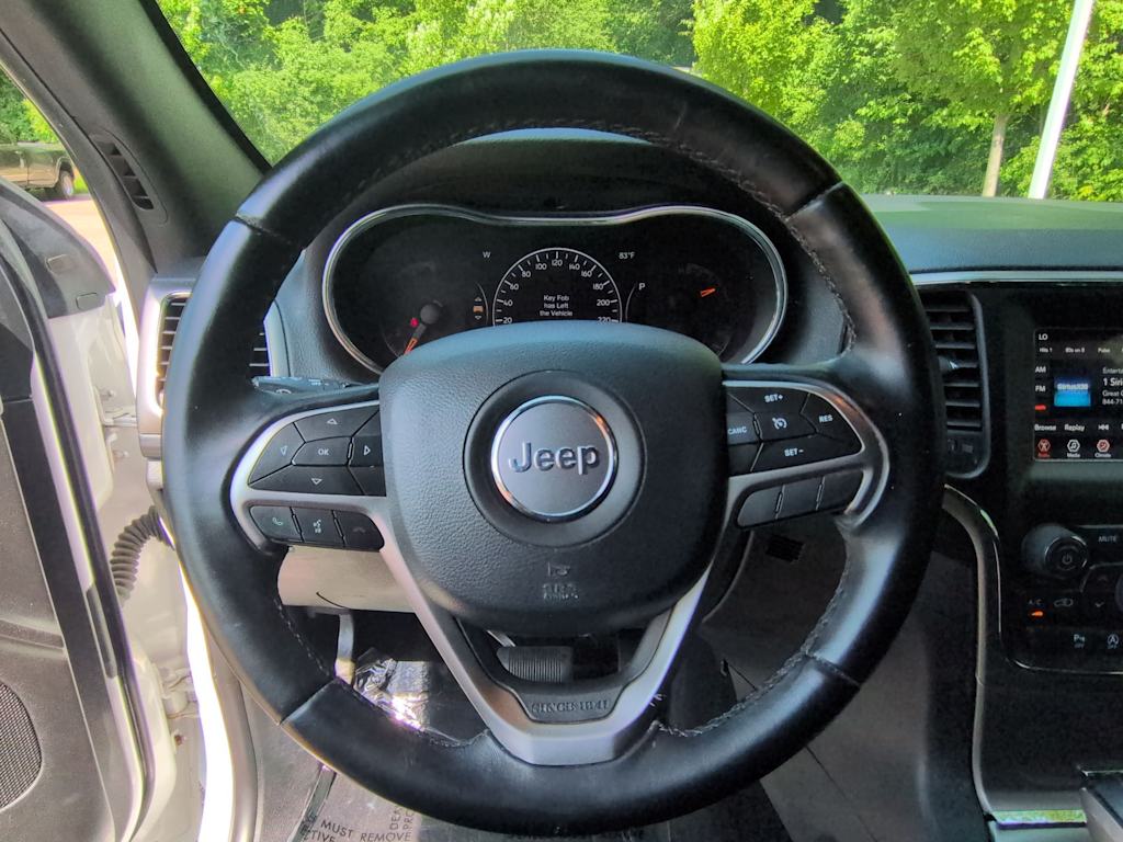 Thumbnail: 2020 Jeep Grand Cherokee - 12