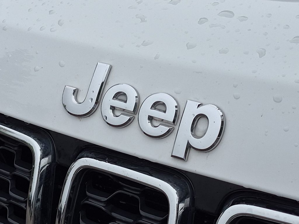 Thumbnail: 2020 Jeep Grand Cherokee - 7