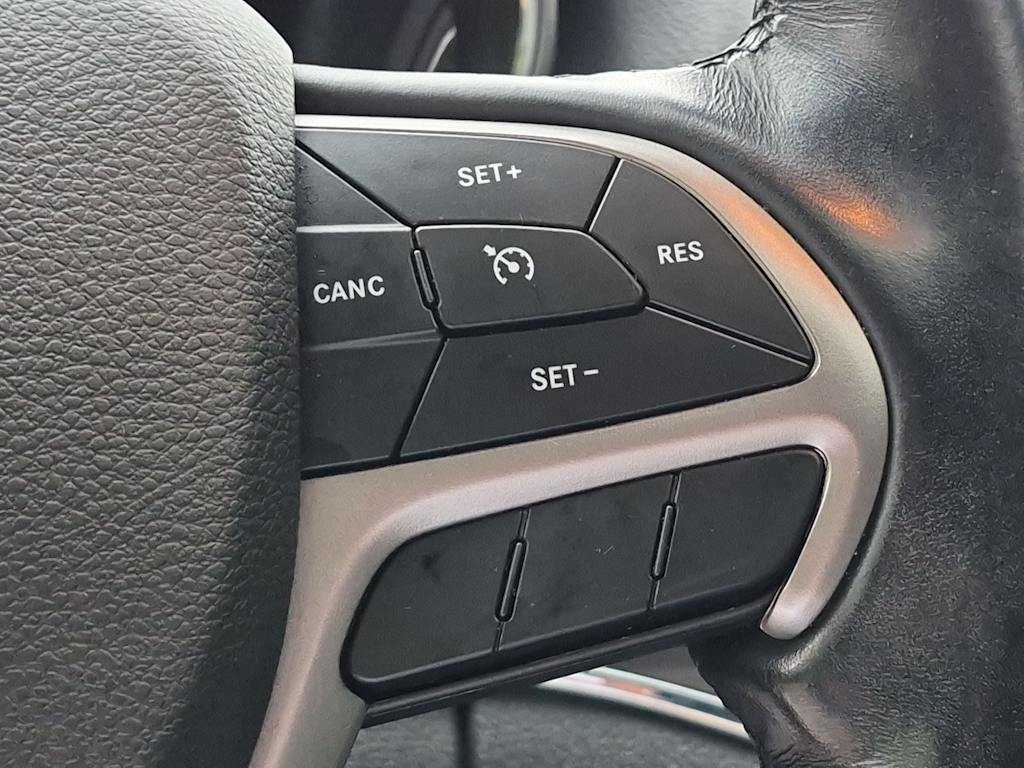 Thumbnail: 2020 Jeep Grand Cherokee - 30