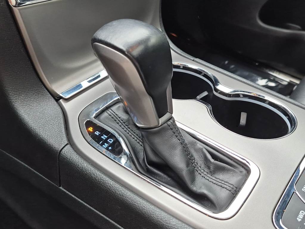Thumbnail: 2020 Jeep Grand Cherokee - 15