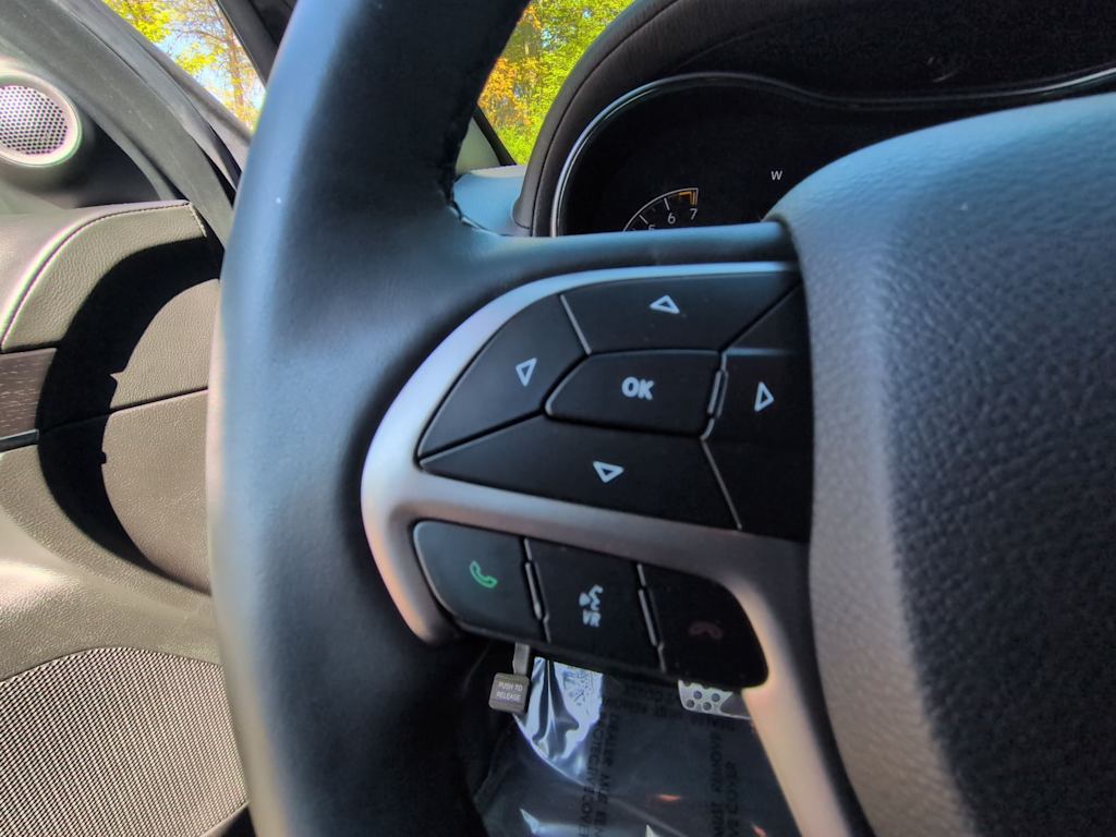 Thumbnail: 2019 Jeep Grand Cherokee - 32