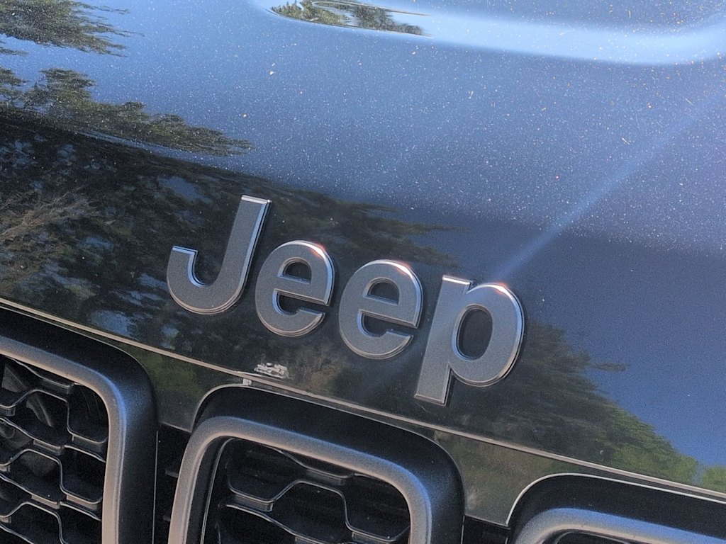 Thumbnail: 2019 Jeep Grand Cherokee - 24